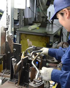小松プレス工業 本社｜一宮・岐阜・三重の金属加工・溶接